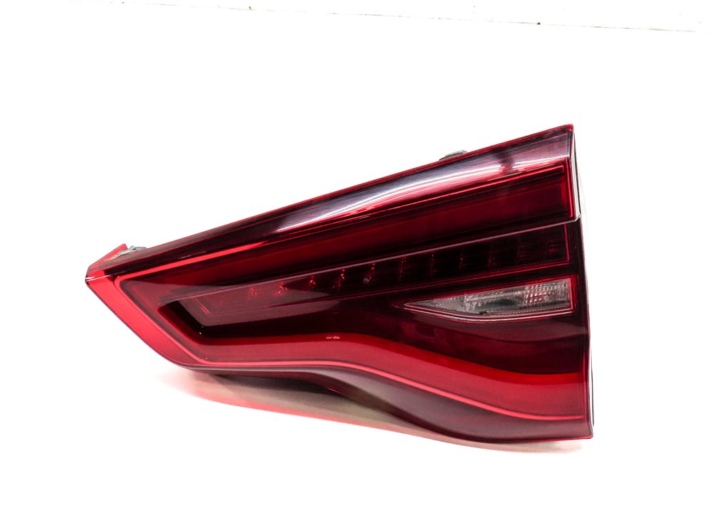 Thumbnail 3: 18-21 BMW X3 (G01) REAR RIGHT INNER TAILLIGHT LAMP (FOR w/ ADAPTIVE HEADLIGHTS)