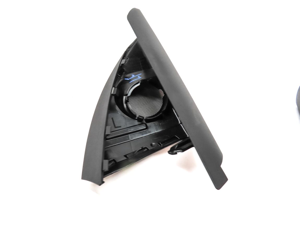 Thumbnail 6: 2019 BMW X3 G01 FRONT LEFT & RIGHT DOOR HARMAN KARDON TWEETER SPEAKER COVER SET2