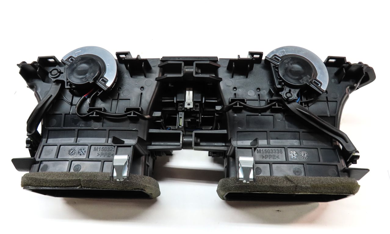 Thumbnail 5: 2019 BMW X3 (G01) FRONT CENTER DASH HVAC A/C HEATER AIR VENT (BLACK)