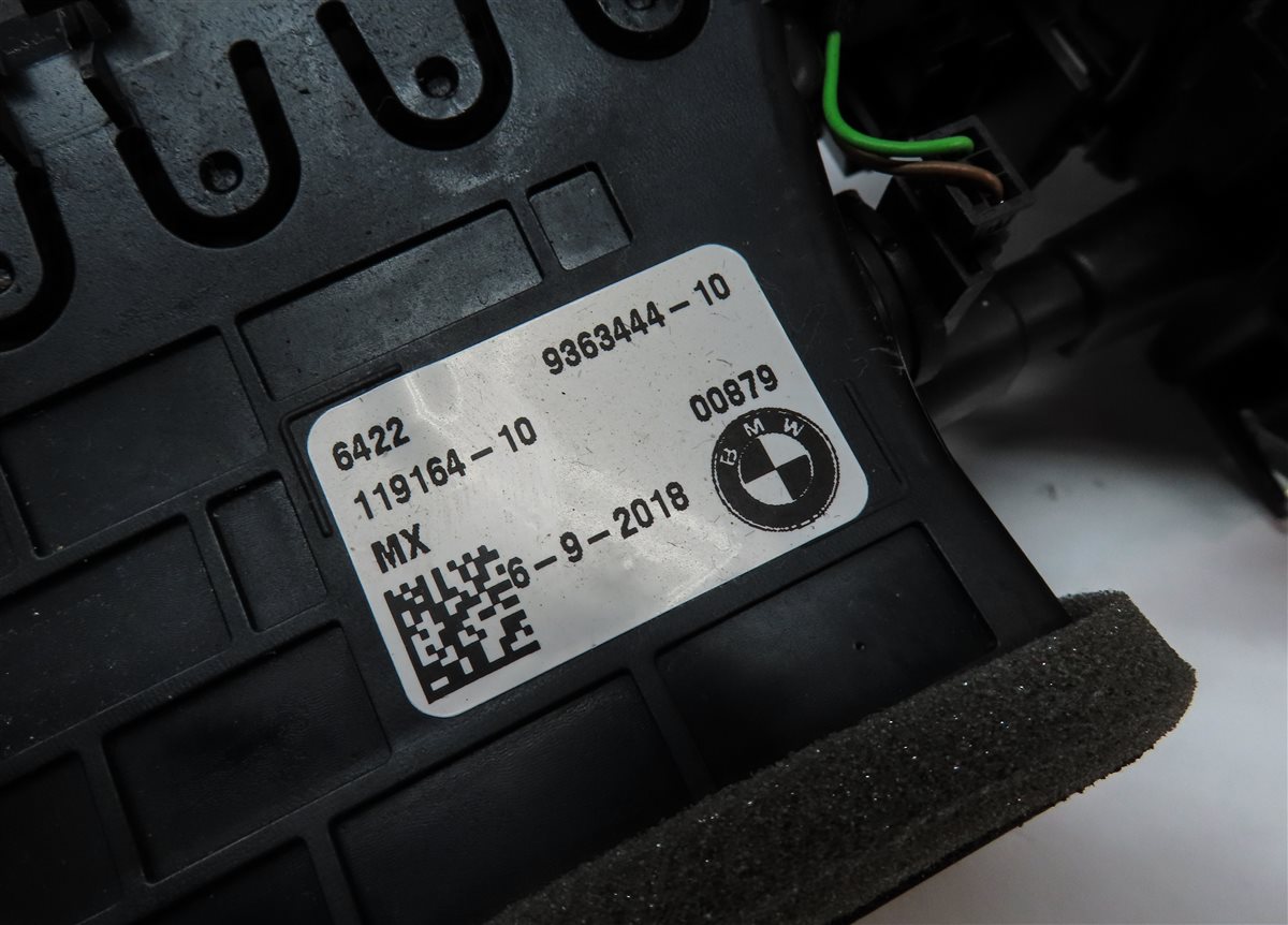 Thumbnail 6: 2019 BMW X3 (G01) FRONT CENTER DASH HVAC A/C HEATER AIR VENT (BLACK)