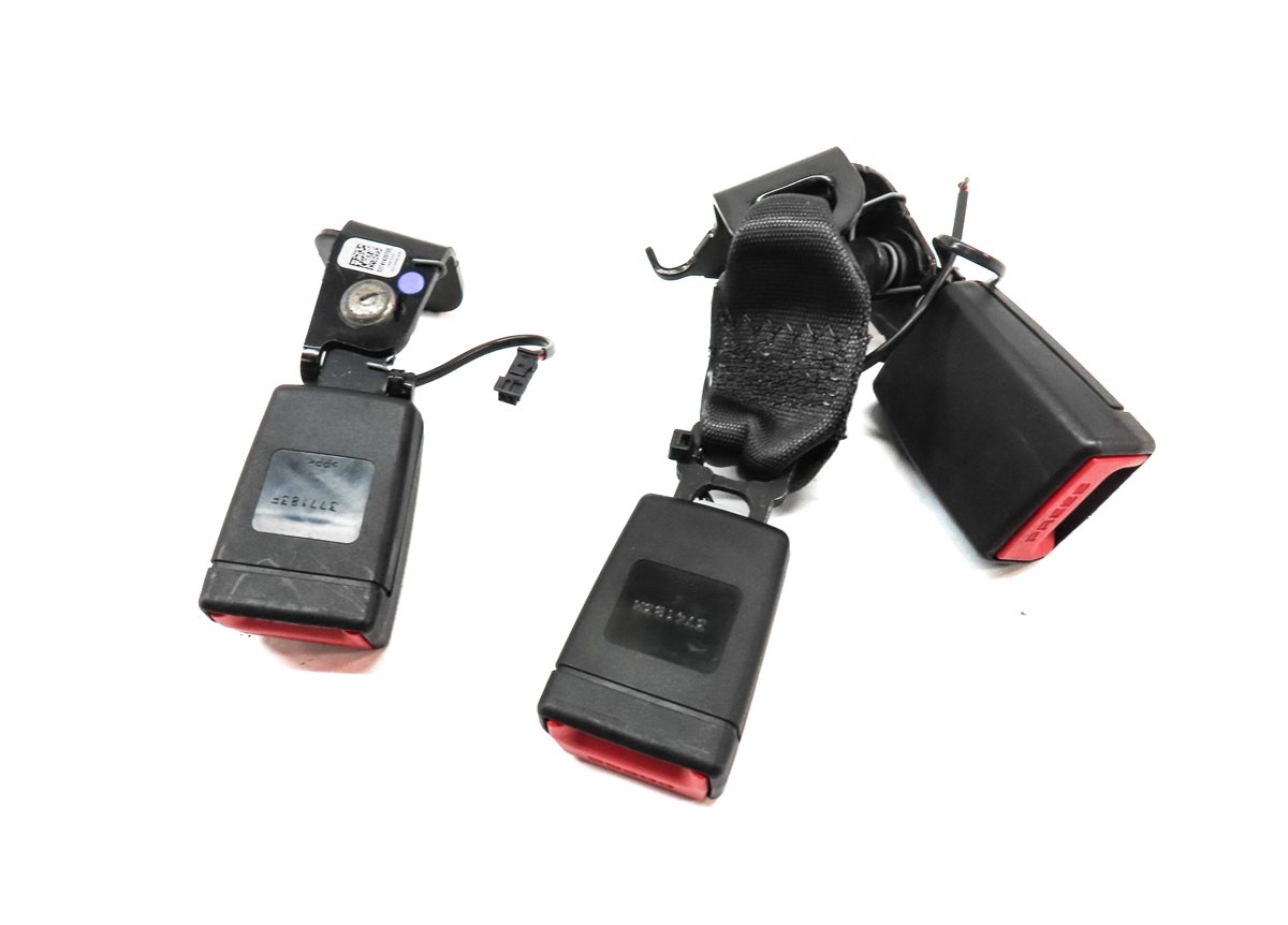 Thumbnail 5: 2019 BMW X3 G01 REAR LEFT RIGHT & CENTER SEATBELT SEAT BELT BUCKLE RECEIVER SET3