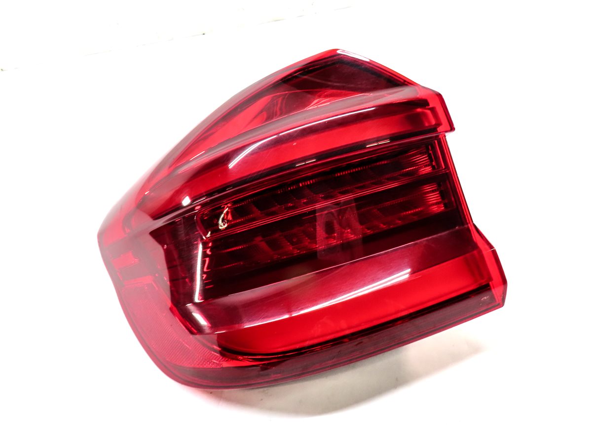18-21 BMW X3 (G01) REAR LEFT DRIVER OUTER TAILLIGHT (FOR w/ ADAPTIVE HEADLIGHTS)