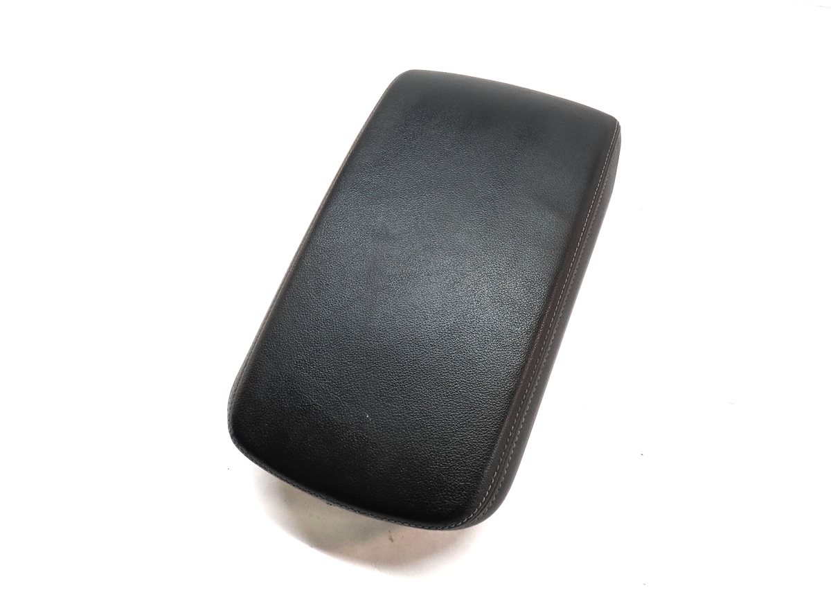 Thumbnail 1: 18-23 BMW X3 X4 (G01 G02) FRONT CENTER CONSOLE ARMREST ARM REST LID (BLACK)