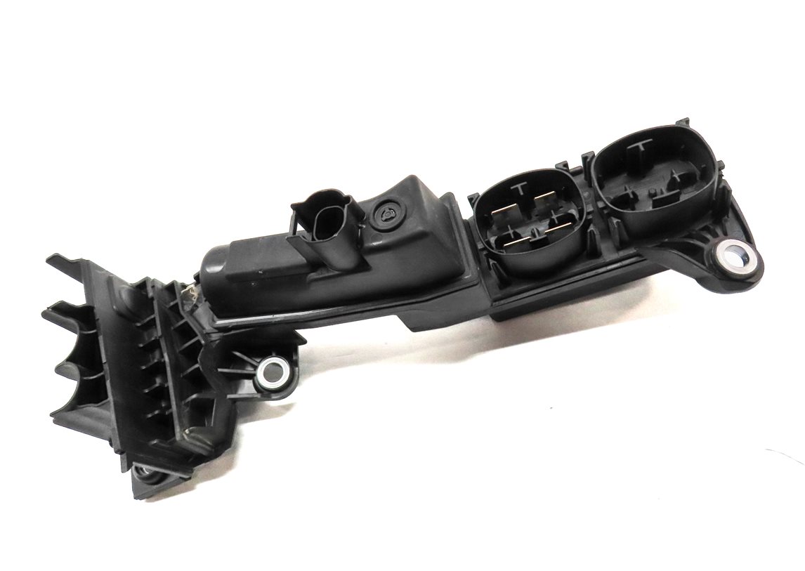 Thumbnail 3: 2019 BMW X3 (G01) FRONT JUNCTION BLOCK BATTERY VOLTAGE CONTROL MODULE