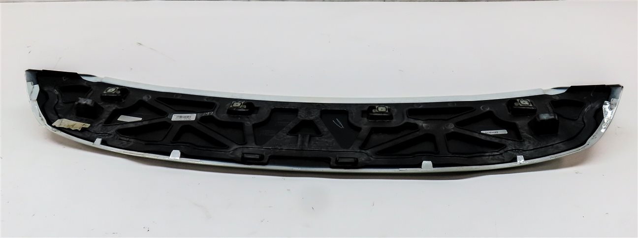 Thumbnail 5: 2018-2023 BMW X3 (G01) REAR UPPER HATCH TRUNK SPOILER WING TRIM (WHITE)
