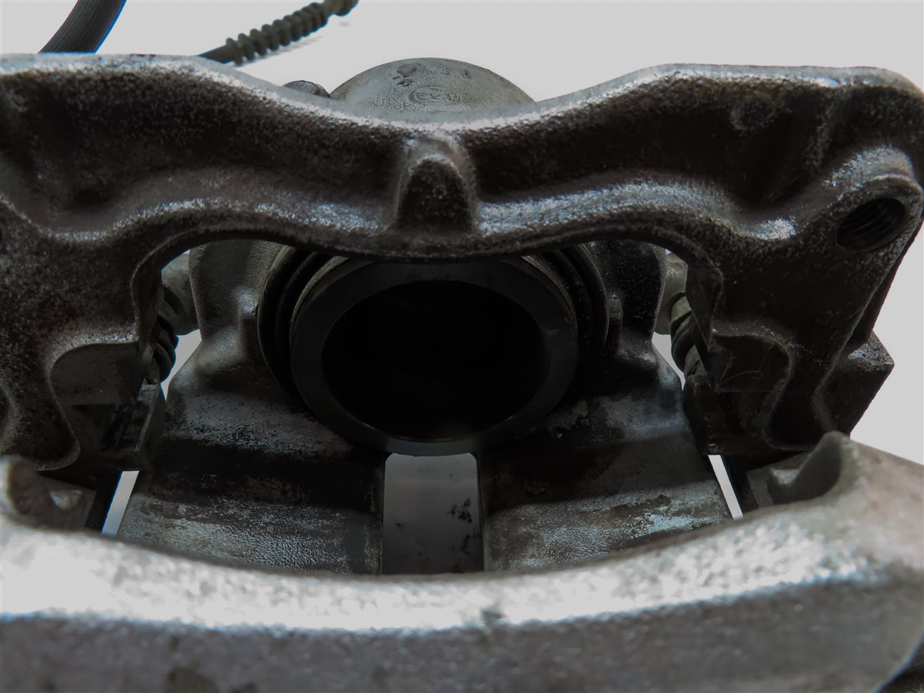 Thumbnail 8: 19-22 BMW 330i 330E X3 X4 (G01 G02 G20) FRONT LEFT & RIGHT BRAKE CALIPER SET 2