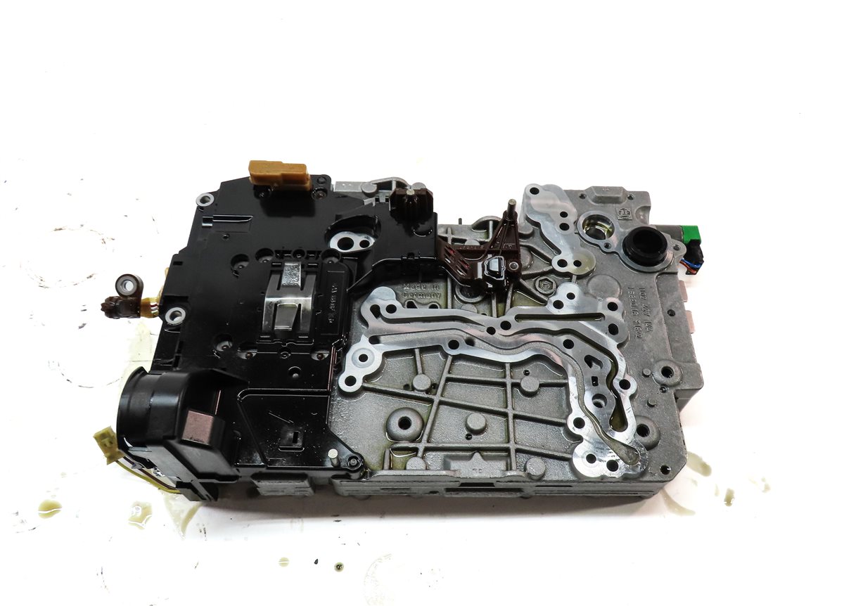 Thumbnail 4: 18-19 BMW X3 X4 (G01 G02) 3.0L 8 SPEED AUTO AUTOMATIC TRANSMISSION VALVE BODY