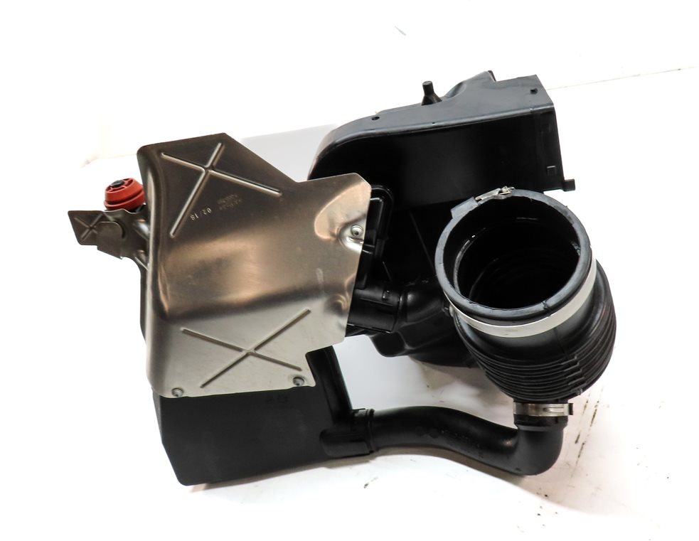 Thumbnail 2: 2018-2019 BMW X3 M40i (G01) 3.0L TURBO (B58) ENGINE AIR FILTER BOX