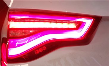 Thumbnail 2: 18-21 BMW X3 (G01) REAR LEFT INNER TAILLIGHT LAMP (FOR w/ ADAPTIVE HEADLIGHTS)