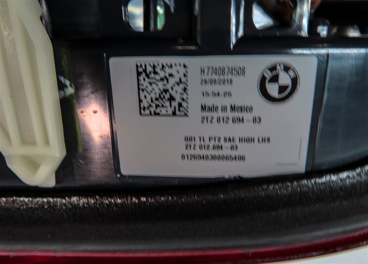 Thumbnail 6: 18-21 BMW X3 (G01) REAR LEFT INNER TAILLIGHT LAMP (FOR w/ ADAPTIVE HEADLIGHTS)