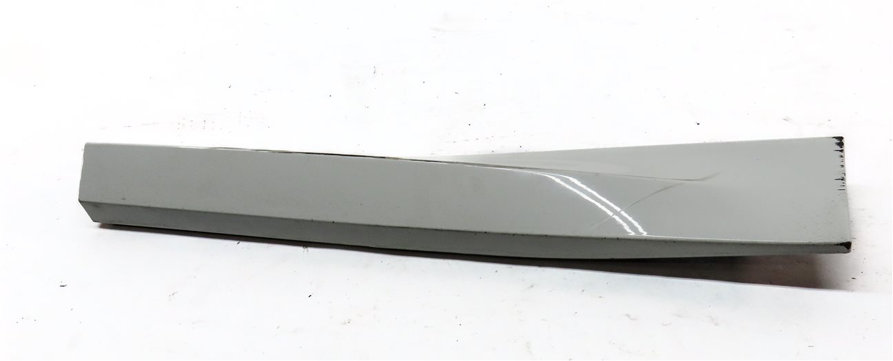 Thumbnail 2: 2018-2023 BMW X3 X4 (G01 G02) REAR LEFT LOWER DOOR TRIM MOULDING PANEL (WHITE)