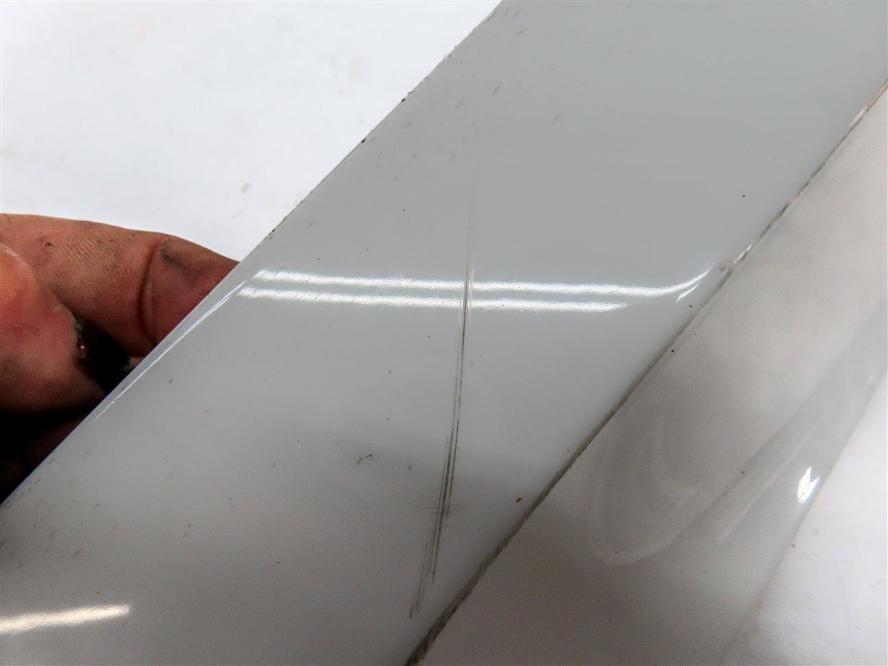 Thumbnail 7: 2018-2023 BMW X3 X4 (G01 G02) REAR LEFT LOWER DOOR TRIM MOULDING PANEL (WHITE)
