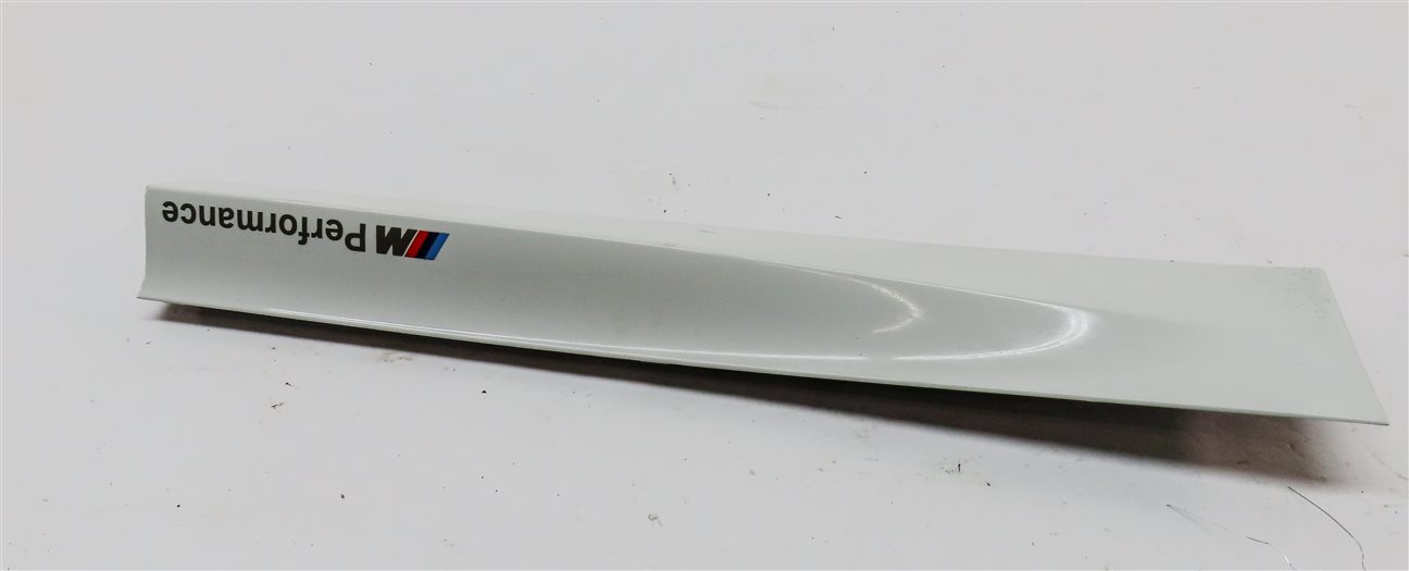 Thumbnail 5: 2018-2023 BMW X3 X4 (G01 G02) REAR RIGHT LOWER DOOR TRIM MOULDING PANEL (WHITE)