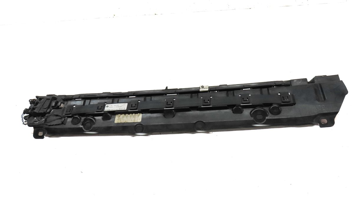 Thumbnail 2: 2019 BMW X3 (G01) REAR LOWER BUMPER COVER w/ SMART TRUNK OPENER