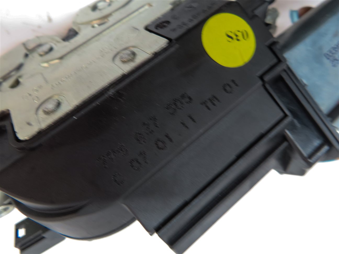 Thumbnail 8: 2011 PORSCHE CAYENNE (958) REAR TAILGATE HATCH TRUNK LOCK LATCH ACTUATOR
