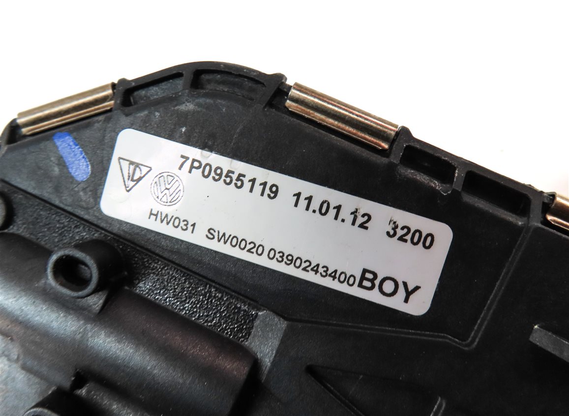 Thumbnail 6: 2011-2018 PORSCHE CAYENNE (958) FRONT WINDSHIELD WIPER MOTOR