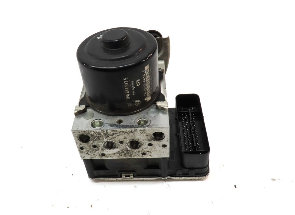 Thumbnail 2: 2011-2012 PORSCHE CAYENNE (958) ABS ANTI LOCK BRAKE PUMP w/ MODULE