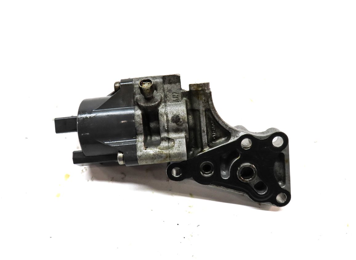 Thumbnail 2: 2011-2018 PORSCHE CAYENNE (958) 3.6L - AUTO AUTOMATIC TRANSMISSION OIL PUMP