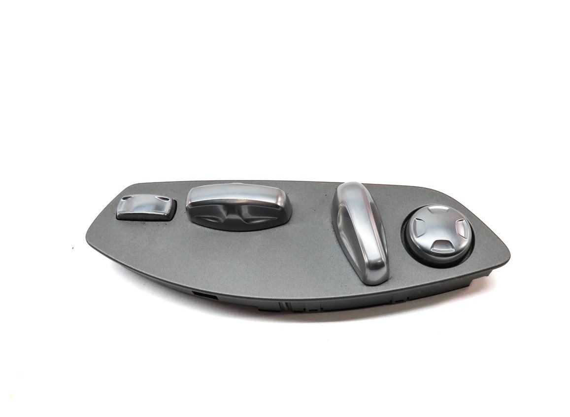Thumbnail 4: 2011 PORSCHE CAYENNE (958) FRONT RIGHT PASSENGER SEAT ADJUST SWITCH (SILVER)