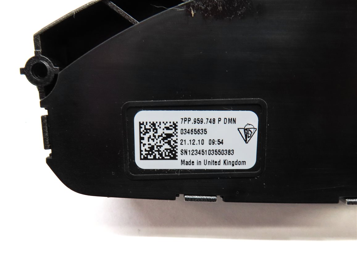 Thumbnail 6: 2011 PORSCHE CAYENNE (958) FRONT RIGHT PASSENGER SEAT ADJUST SWITCH (SILVER)