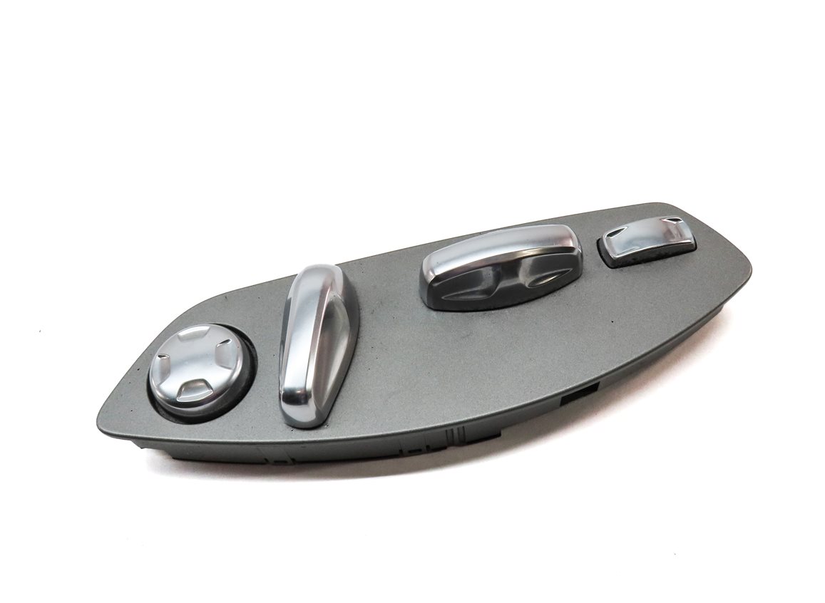Thumbnail 3: 2011 PORSCHE CAYENNE (958) FRONT LEFT DRIVER SEAT ADJUSTMENT SWITCH (SILVER)