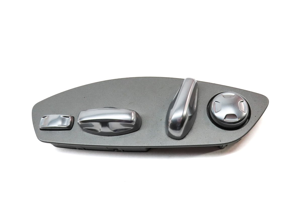 Thumbnail 4: 2011 PORSCHE CAYENNE (958) FRONT LEFT DRIVER SEAT ADJUSTMENT SWITCH (SILVER)