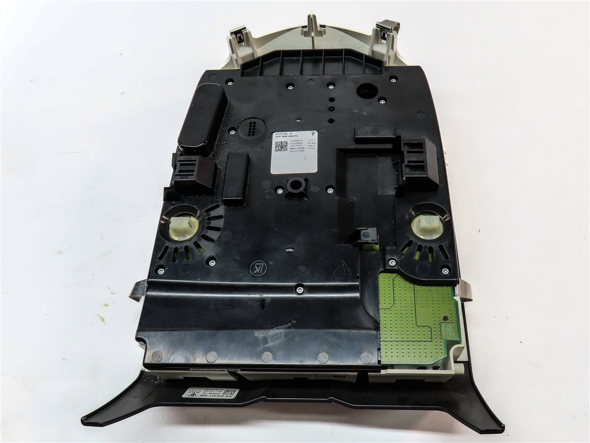 Thumbnail 5: 2011 PORSCHE CAYENNE 958 FRONT CENTER ROOF PRIMARY DOME LIGHT DOMELIGHT (BLACK)