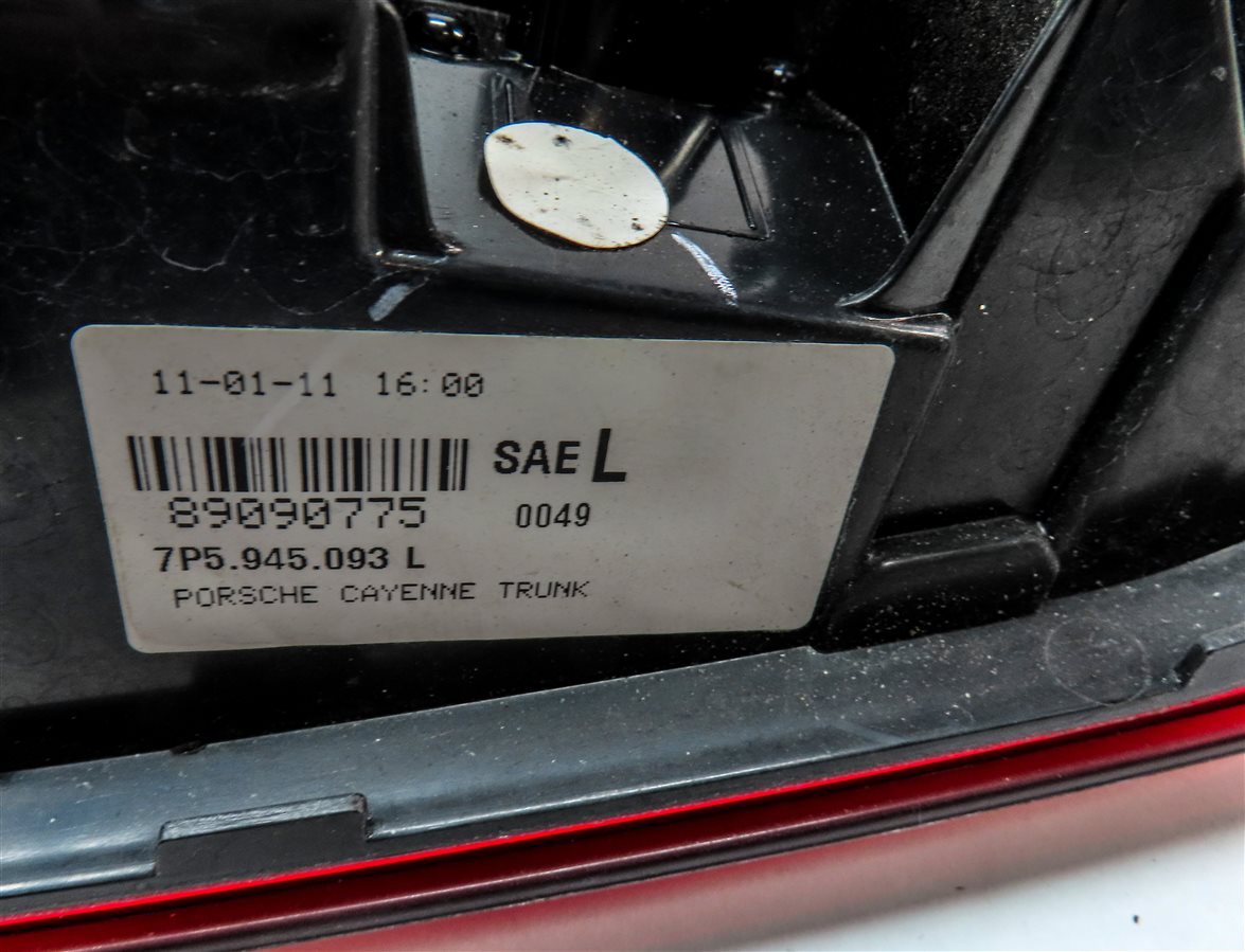 Thumbnail 6: 2011-2014 PORSCHE CAYENNE (958) LEFT DRIVER REAR INNER TAILLIGHT LIGHT LAMP