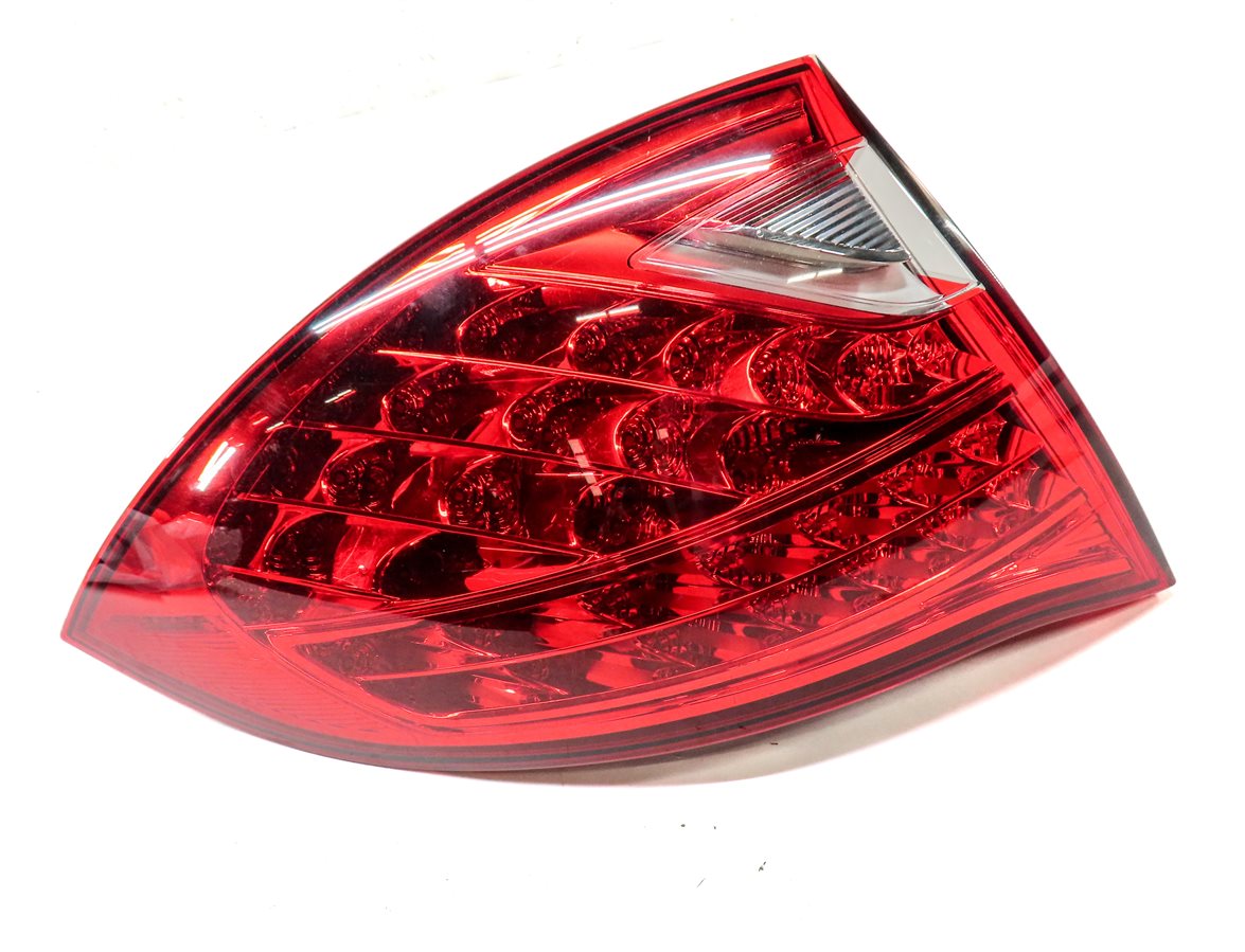 Thumbnail 4: 2011-2014 PORSCHE CAYENNE (958) LEFT DRIVER OUTER TAILLIGHT BRAKE LIGHT LAMP