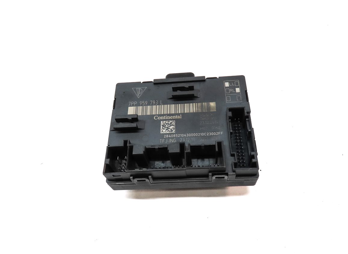 Thumbnail 2: 2011 PORSCHE CAYENNE (958) FRONT LEFT DRIVER DOOR CONTROL MODULE
