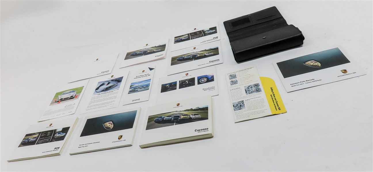 Thumbnail 3: 2011 PORSCHE CAYENNE (958) OWNERS MANUAL BOOKLET BOOK SET 14 w/ CARRYING CASE