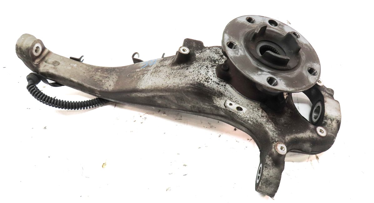 Thumbnail 5: 2011-2018 PORSCHE CAYENNE (958) RIGHT FRONT PASSENGER SPINDLE KNUCKLE HUB