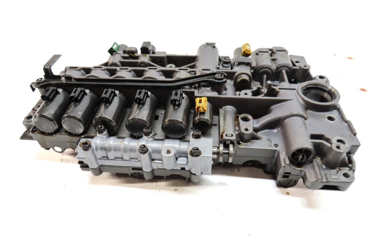 Thumbnail 7: 2011-2018 PORSCHE CAYENNE (958) S / GTS / BASE - AUTO TRANSMISSION VALVE BODY