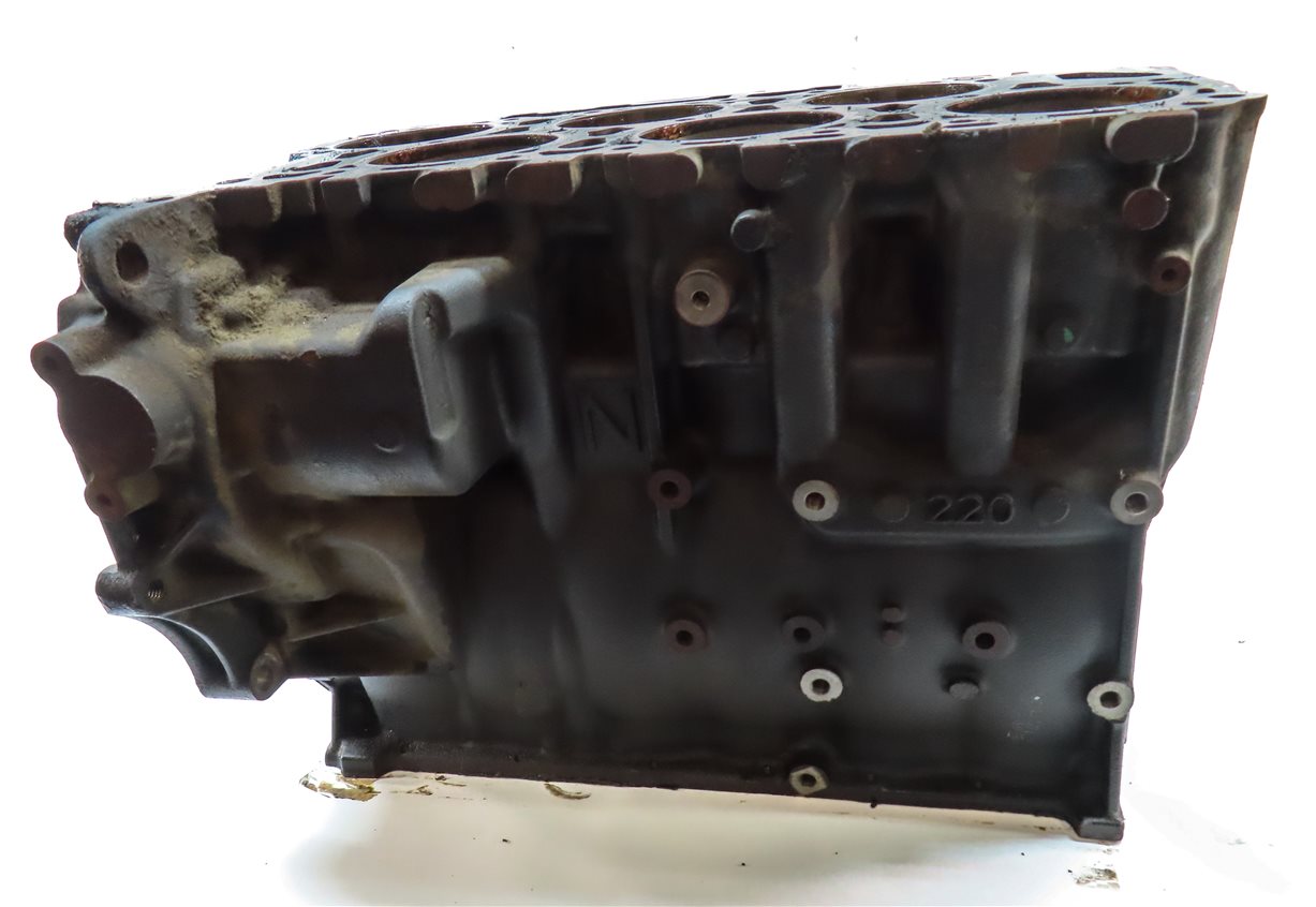 Thumbnail 3: 2011-2012 PORSCHE CAYENNE (958) 3.6L M55.02 VR6 ENGINE CYLINDER BLOCK (BARE)