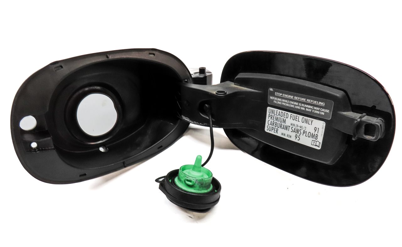 Thumbnail 6: 2011-2018 PORSCHE CAYENNE (958) FUEL TANK DOOR w/ HOUSING (Black)