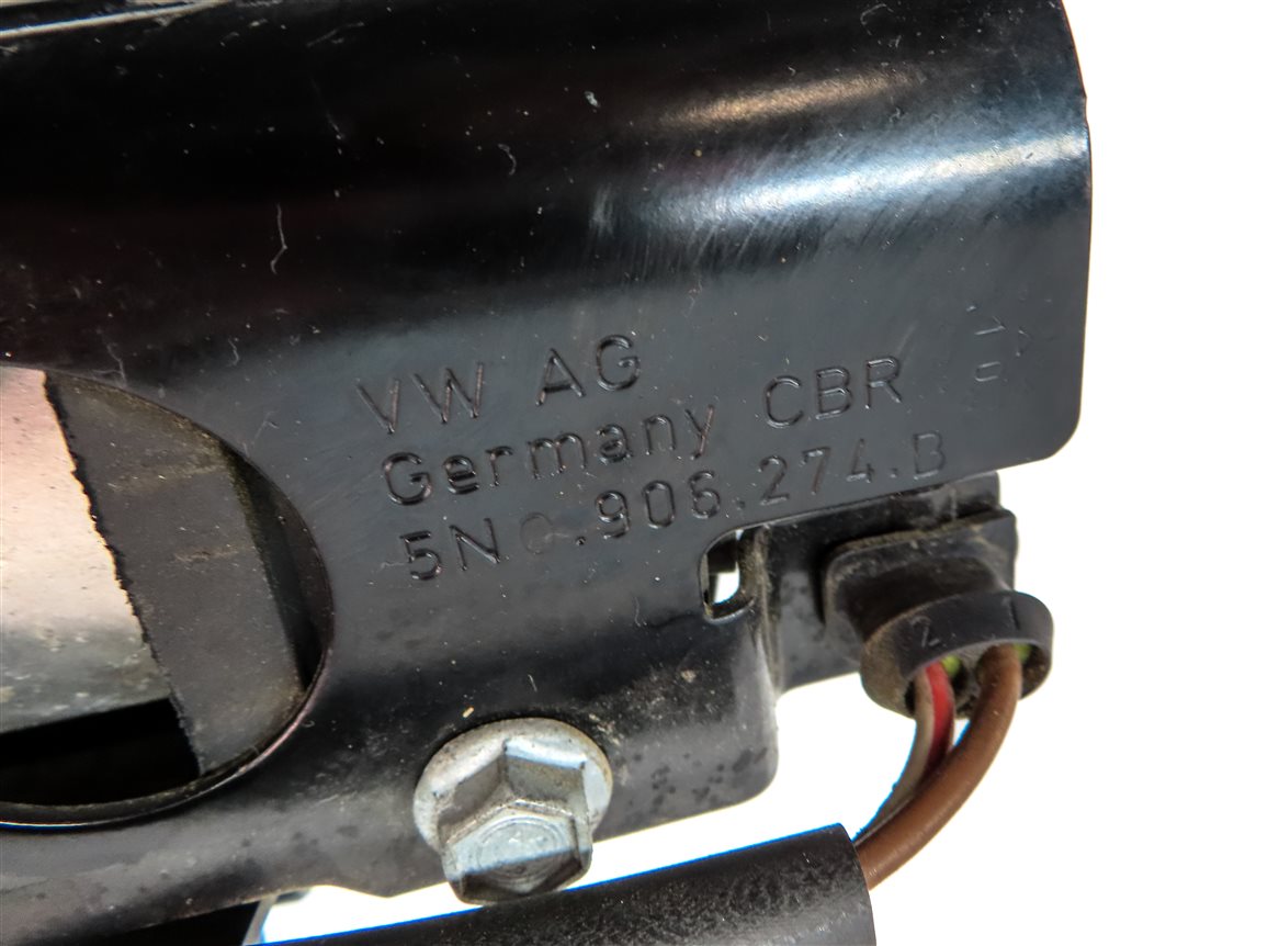 Thumbnail 7: 2011 AUDI A3 (8P) 2.0L DIESEL (CBEA) ENGINE INLINE FUEL PUMP FILTER & HOUSING