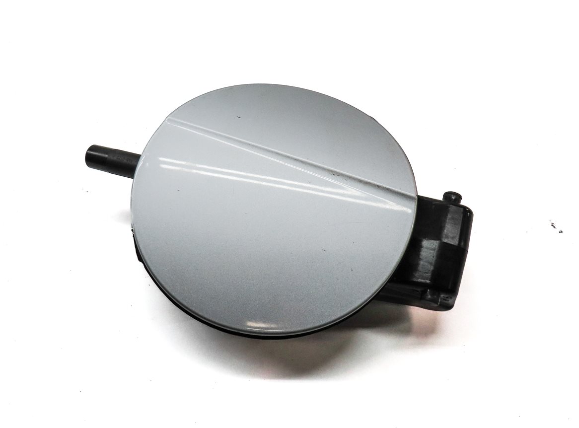 2006-2013 AUDI A3 (8P) GAS FUEL TANK DOOR w/ FILLER HOUSING ASSEMBLY (Silver)