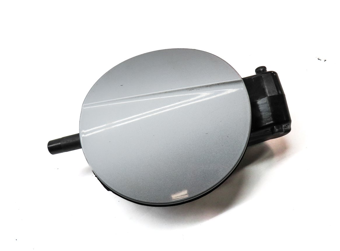Thumbnail 3: 2006-2013 AUDI A3 (8P) GAS FUEL TANK DOOR w/ FILLER HOUSING ASSEMBLY (Silver)