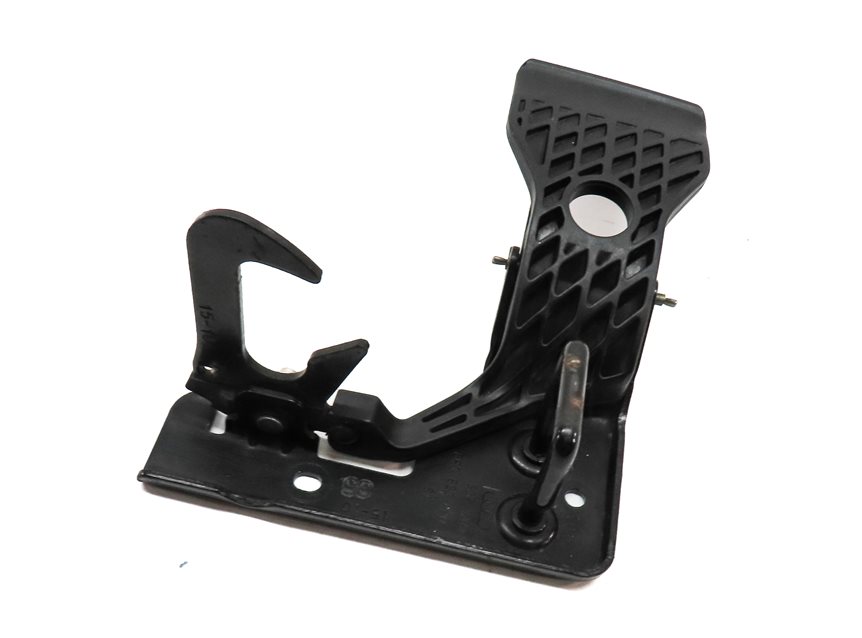 Thumbnail 1: 2011 AUDI A3 (8P) HATCHBACK HOOD SAFETY CATCH HOOK w/ RELEASE LEVER