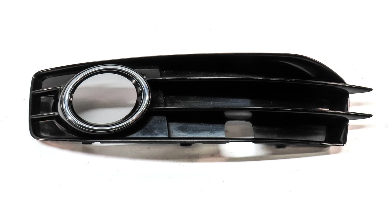 Thumbnail 2: 2009-2013 AUDI A3 (8P) FRONT LEFT BUMPER DRIVER FOG LIGHT SURROUND GRILLE TRIM