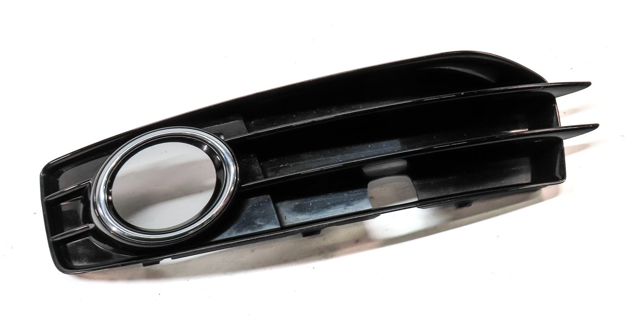 Thumbnail 3: 2009-2013 AUDI A3 (8P) FRONT LEFT BUMPER DRIVER FOG LIGHT SURROUND GRILLE TRIM