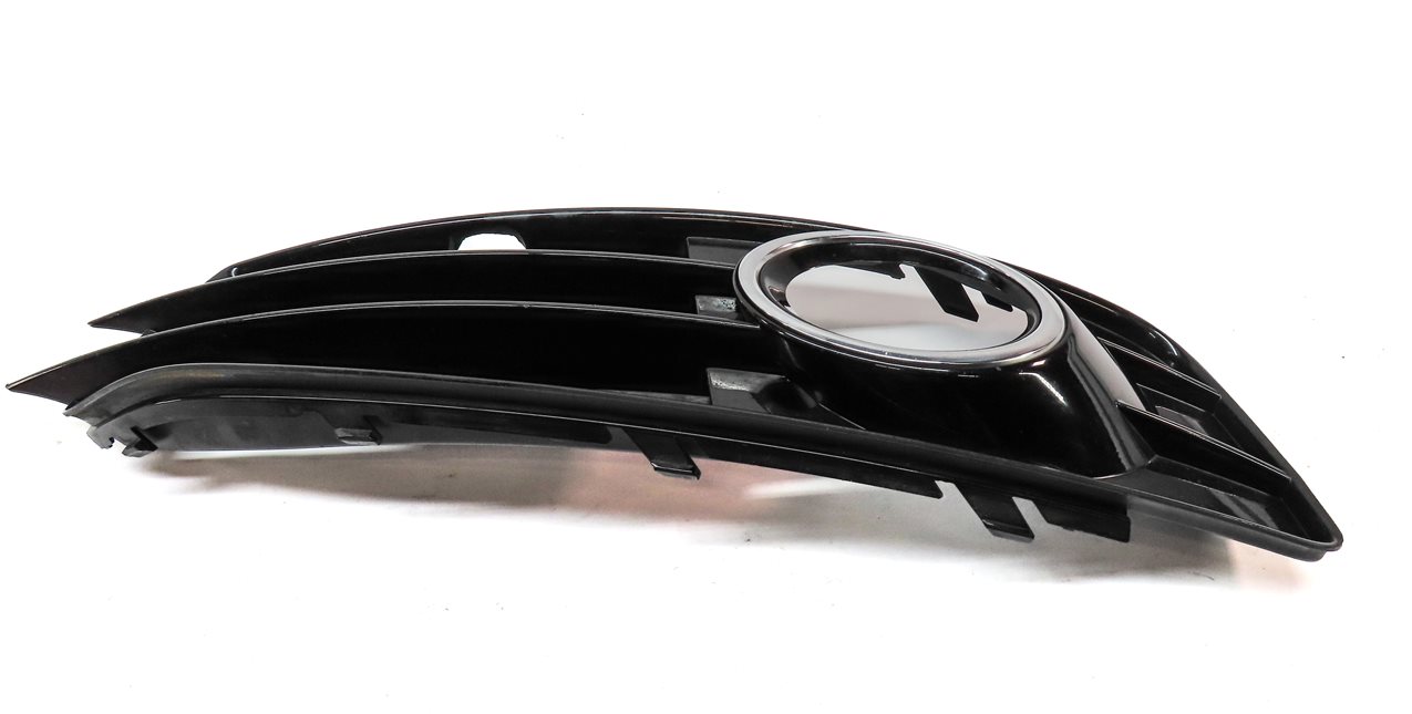 Thumbnail 4: 2009-2013 AUDI A3 (8P) FRONT LEFT BUMPER DRIVER FOG LIGHT SURROUND GRILLE TRIM