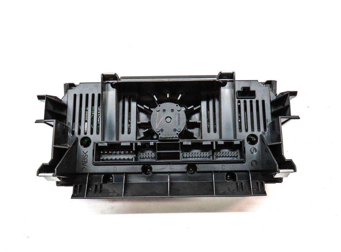 Thumbnail 6: 10-13 AUDI A3 (8P) FRONT HEATER A/C TEMPERATURE CLIMATE CONTROL (HEATED SEATS)