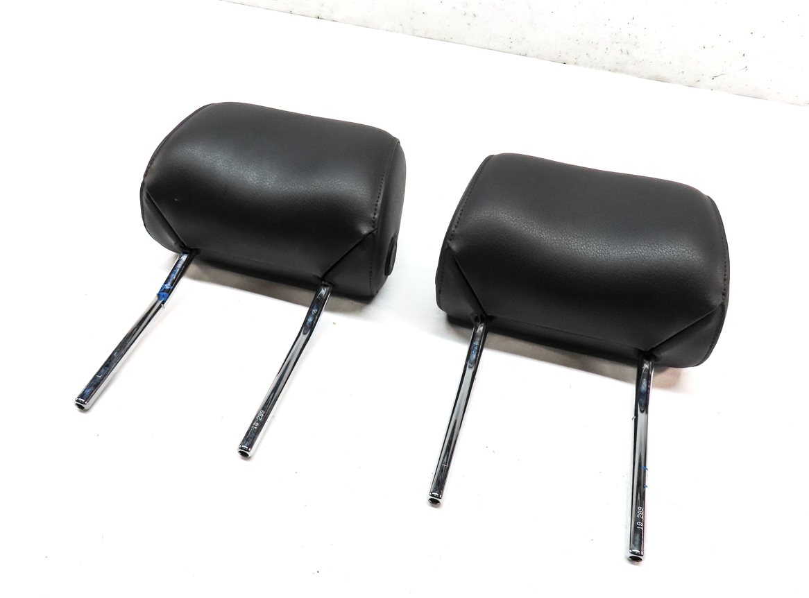 18-13 AUDI A3 8P FRONT LEFT DRIVER & RIGHT PASSENGER SEAT HEADREST SET2 (Black)