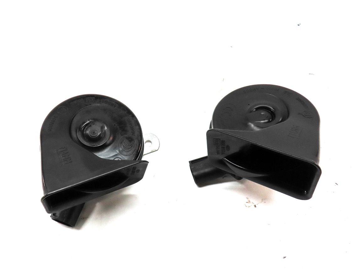 Thumbnail 2: 13-19 MERCEDES GL ML GLE GLS CLASS (W166 X166) HIGH & LOW TONE SAFETY HORN SET-2
