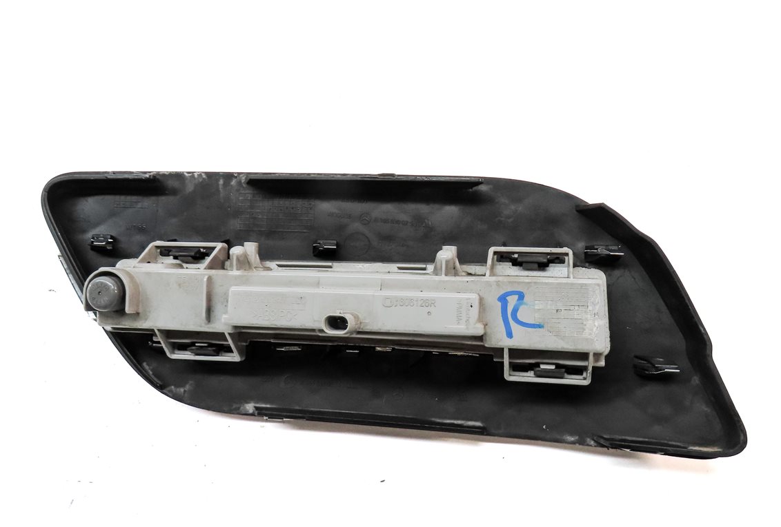 Thumbnail 5: 2012 MERCEDES ML (W166) FRONT RIGHT PASSENGER DRL FOGLIGHT LIGHT LAMP w/ TRIM