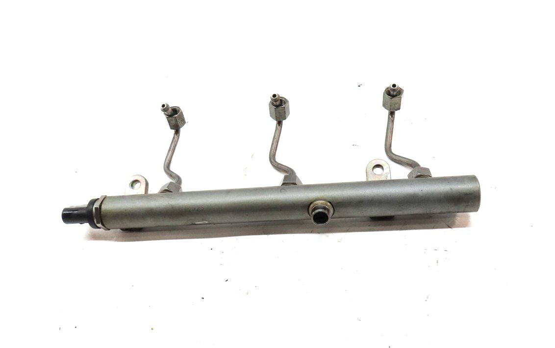 Thumbnail 2: 2012 MERCEDES ML350 (W166) 3.0L DIESEL (642.826) ENGINE RIGHT FUEL RAIL w/ LINES
