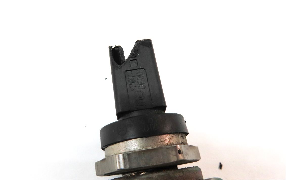 Thumbnail 7: 2012 MERCEDES ML350 (W166) 3.0L DIESEL (642.826) ENGINE RIGHT FUEL RAIL w/ LINES