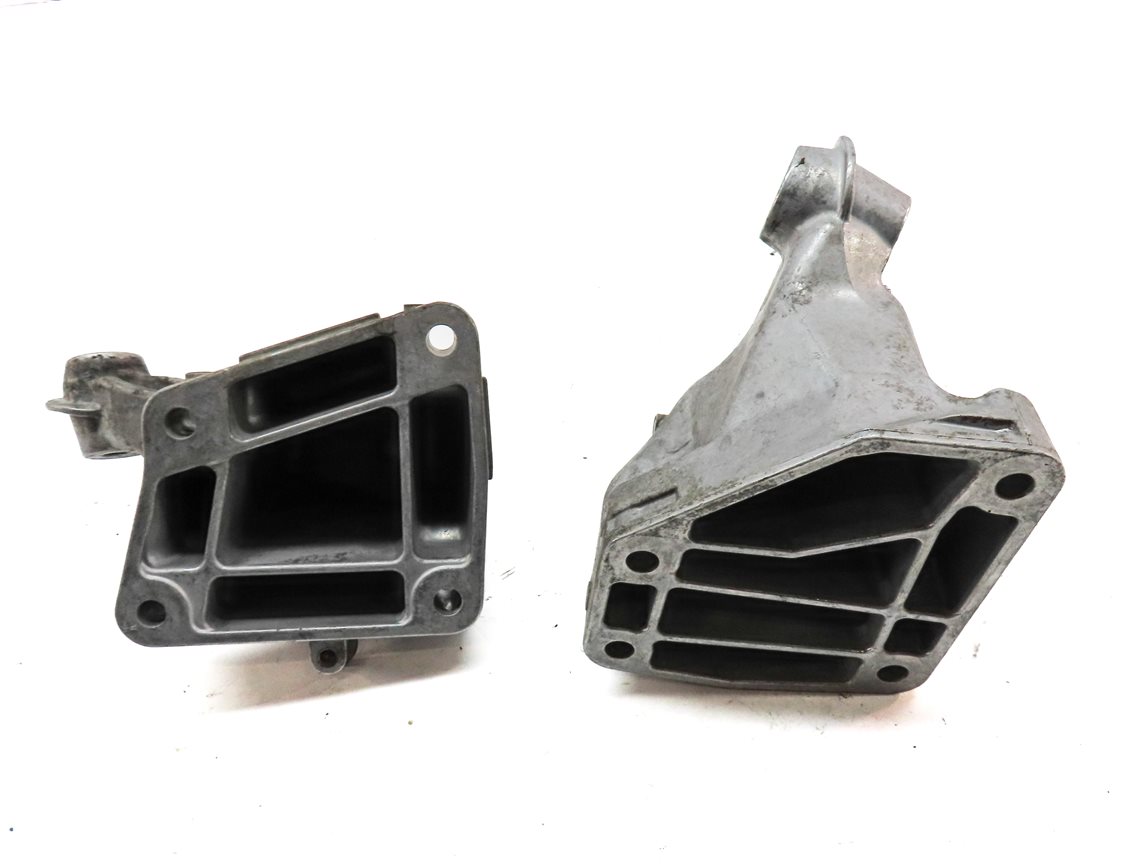 Thumbnail 4: 2012 MERCEDES ML350 (W166) 3.0L DIESEL (642.826) ENGINE MOUNT BRACKET SET 2