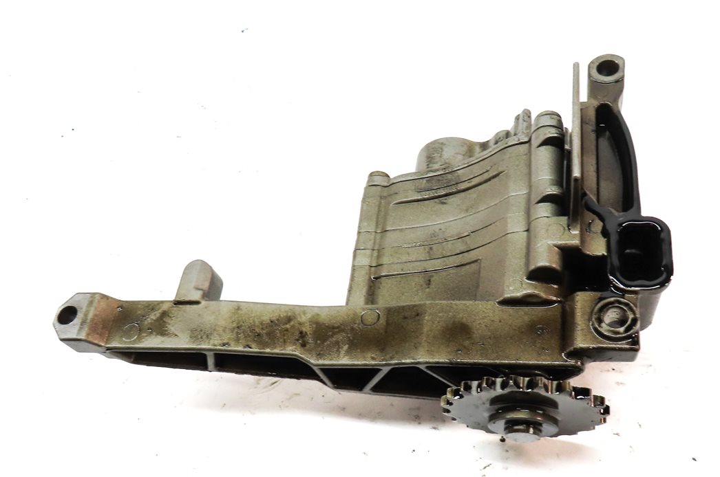 Thumbnail 5: 2012 MERCEDES ML350 (W166) 3.0L DIESEL (642.826) ENGINE OIL PUMP